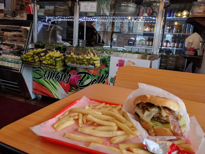 Simon's Deli & Bagels Picture 10