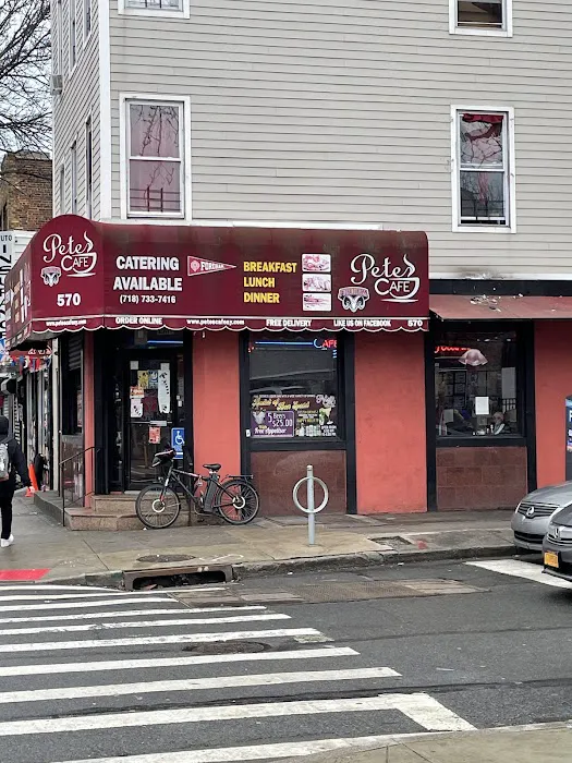Pete's Café Picture 3
