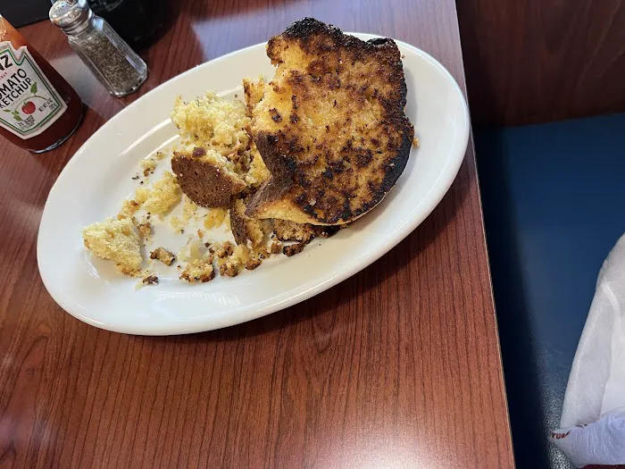 Pete's Café Picture 5