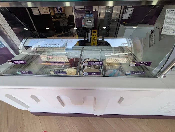 Insomnia Cookies Picture 8