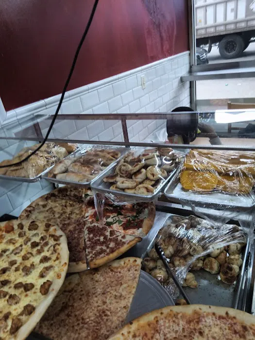 Tony's Pizza Picture 6