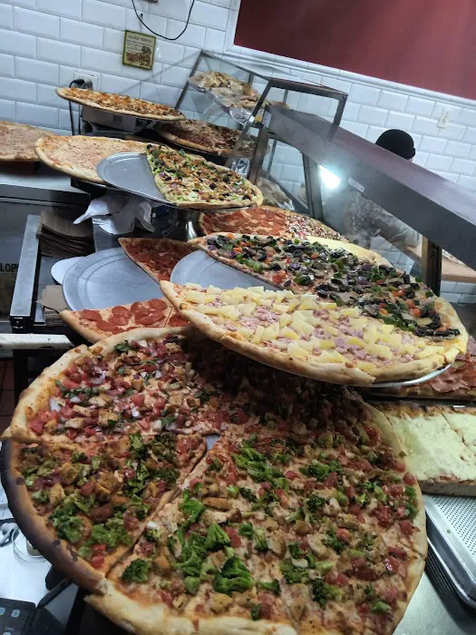 Tony's Pizza Picture 4