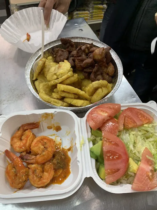 Los Perez Deli Food Picture 9