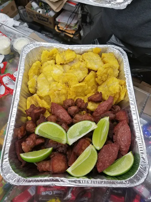 Los Perez Deli Food Picture 2
