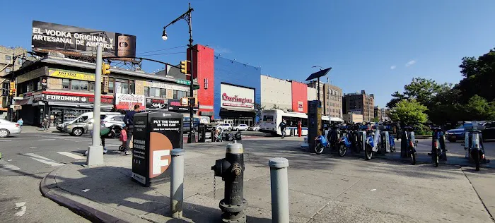 Kennedy's Chicken & Burgers Picture 1