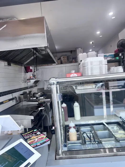 Halal Hut Picture 8