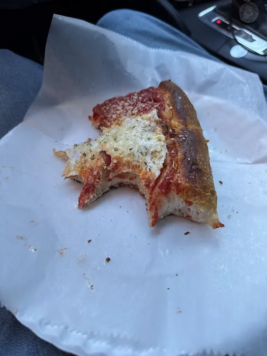 The House of Pizza & Calzone Picture 2