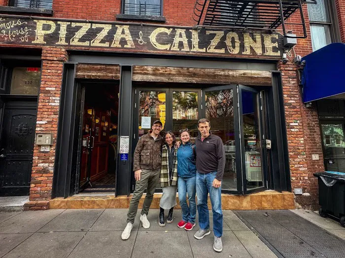 The House of Pizza & Calzone Picture 4
