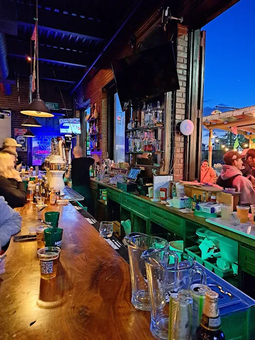 B61 Bar Picture 9