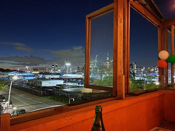 B61 Bar Picture 4