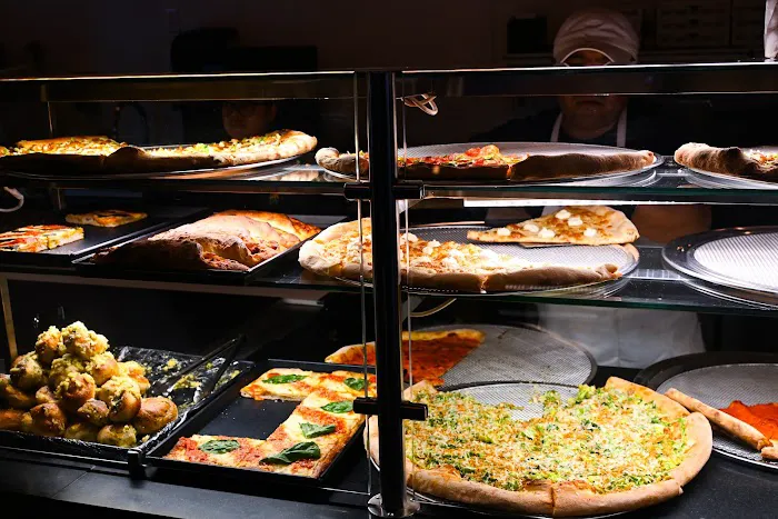 Forest Hills Pizzeria Picture 9
