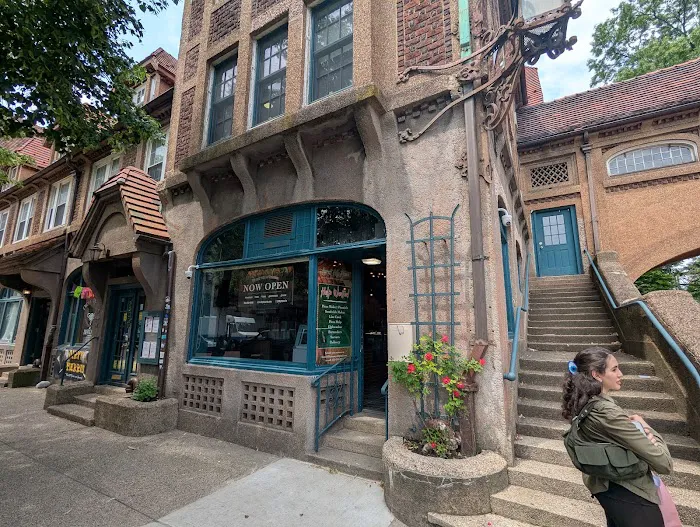 Forest Hills Pizzeria Picture 4