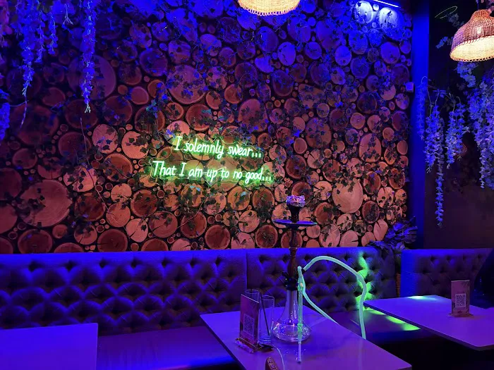Lowkey Garden Lounge Picture 9