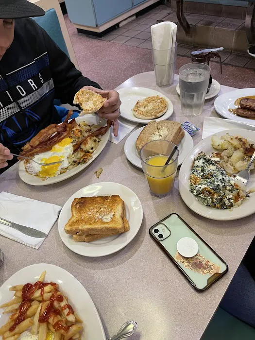 Austin House Diner Picture 10