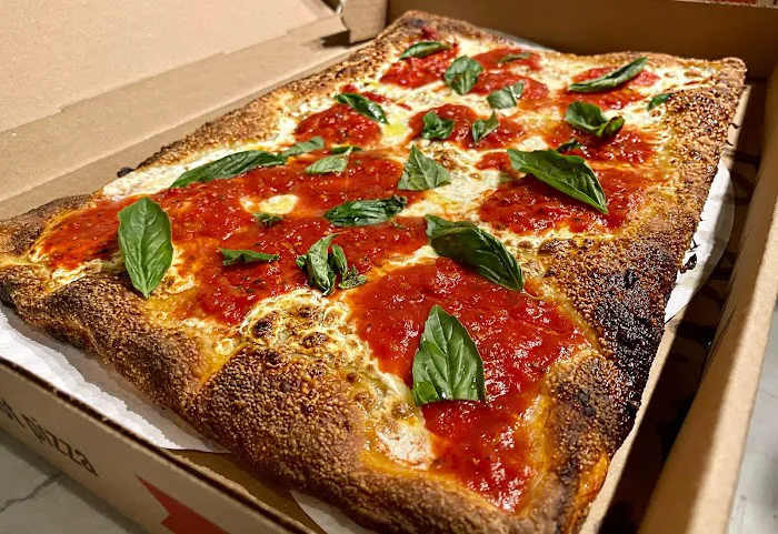 Austin Street Pizza Picture 9