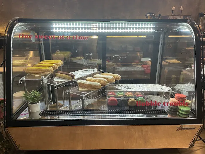 Julieat's Bubble Tea & Dessert Cafe Picture 4