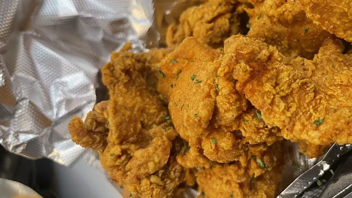 Papi Wingz Picture 7