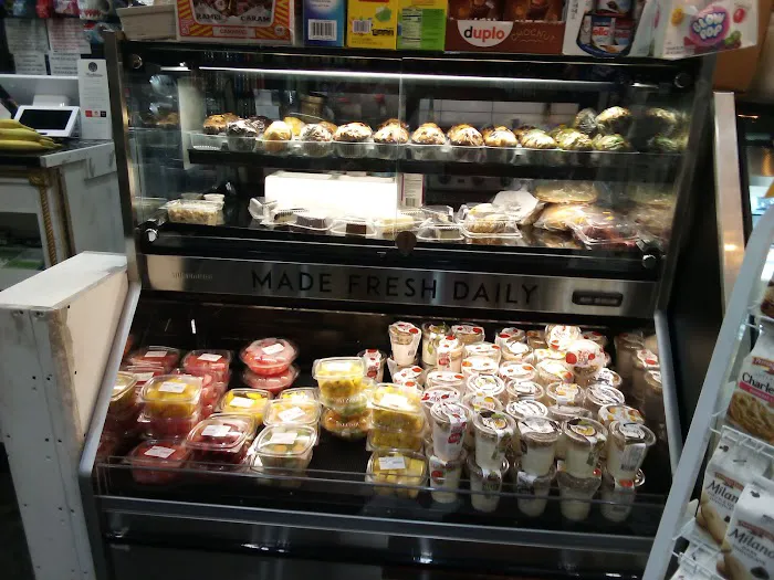 Rockaway Gourmet Deli 2 Picture 4