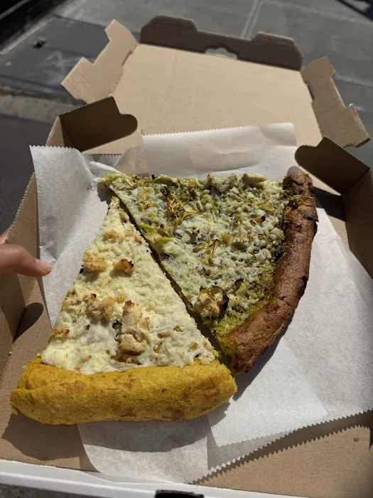 Flavors Vegan Pizzeria & Cafe Picture 5