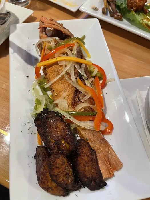 Woodzzy Bar & Restaurant Picture 6