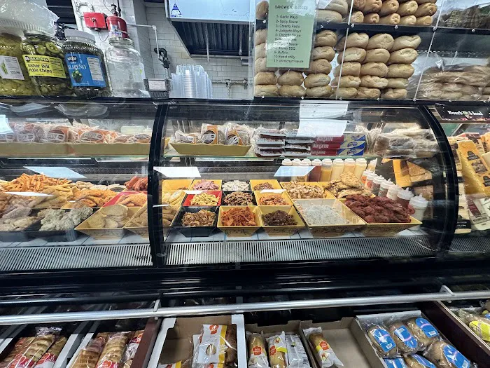 Brownsville Gourmet Deli Picture 7