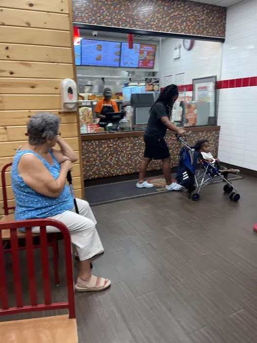 Popeyes Louisiana Kitchen Picture 1