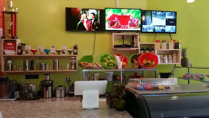 Unwind juice bar Picture 2