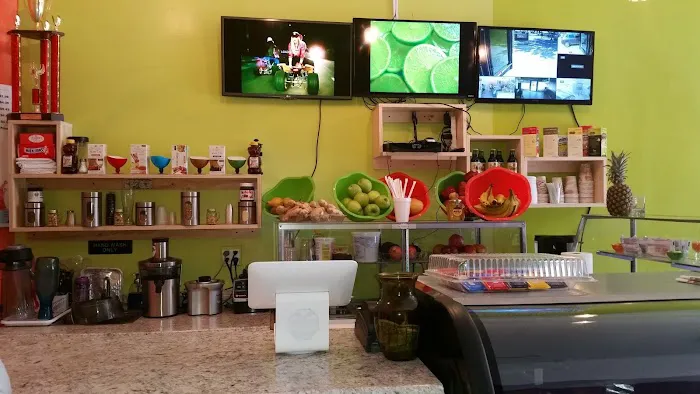 Unwind juice bar Picture 8