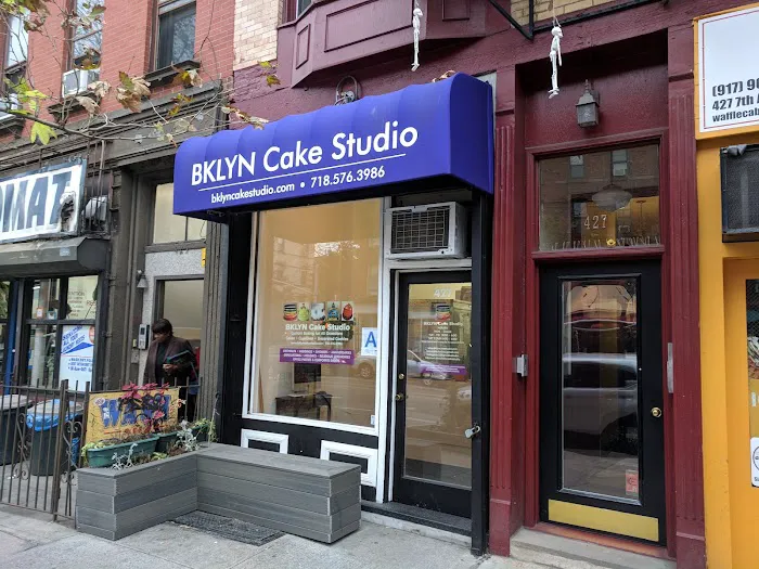BKLYN Cake Picture 10