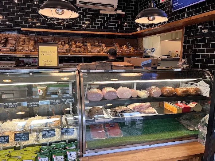 Shelsky's Brooklyn Bagels Picture 8