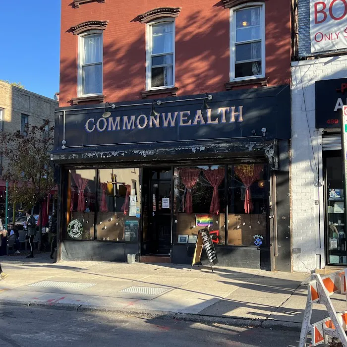 Commonwealth Picture 9