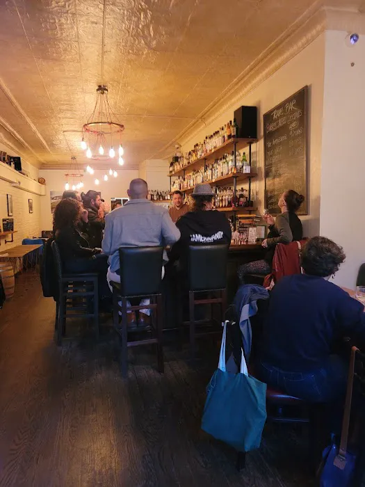 Travel Bar Picture 9