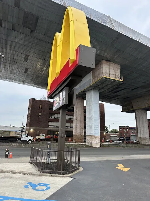 McDonald's Picture 2