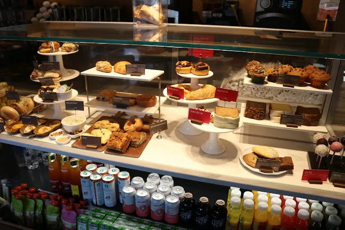 Starbucks Picture 6