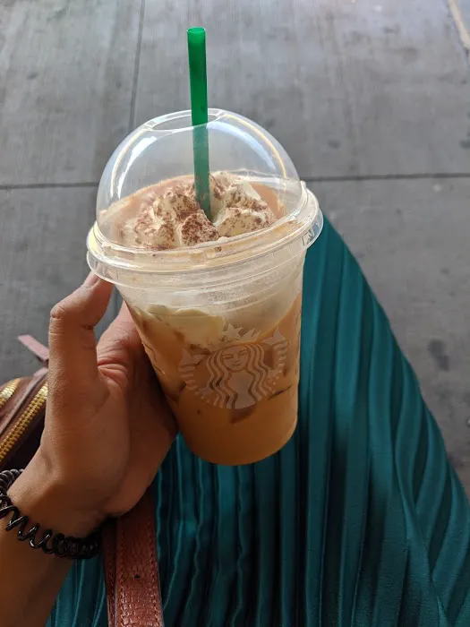 Starbucks Picture 1