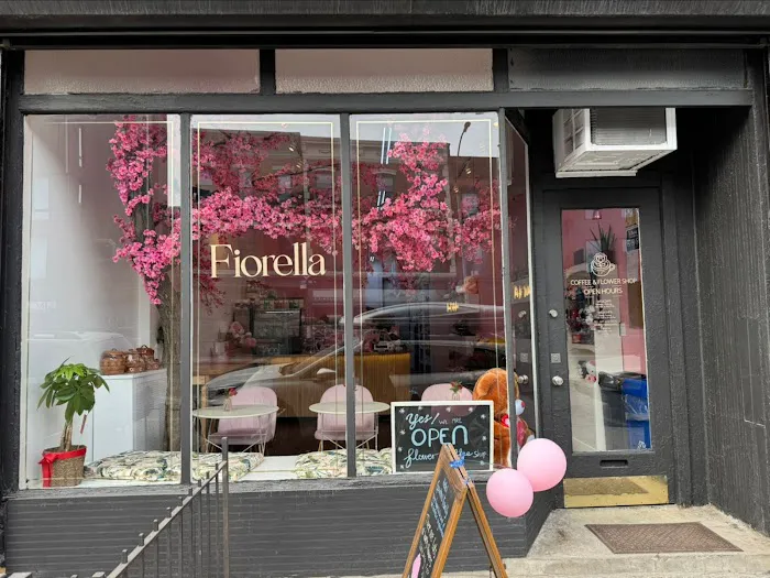 Fiorella Coffee & Flower Shop Picture 5