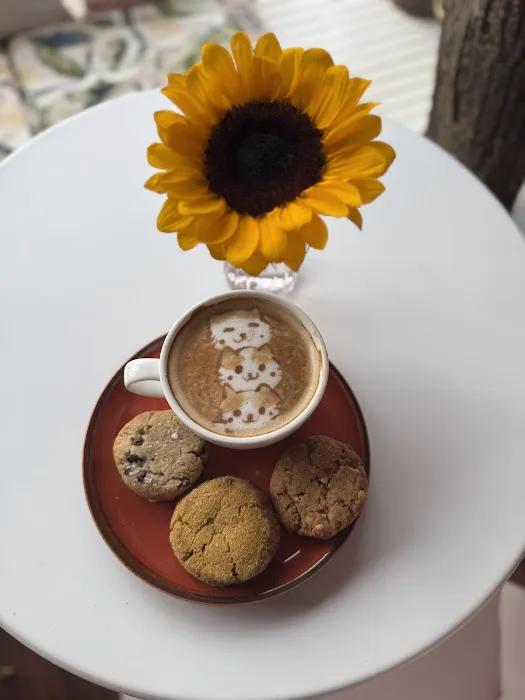 Fiorella Coffee & Flower Shop Picture 9