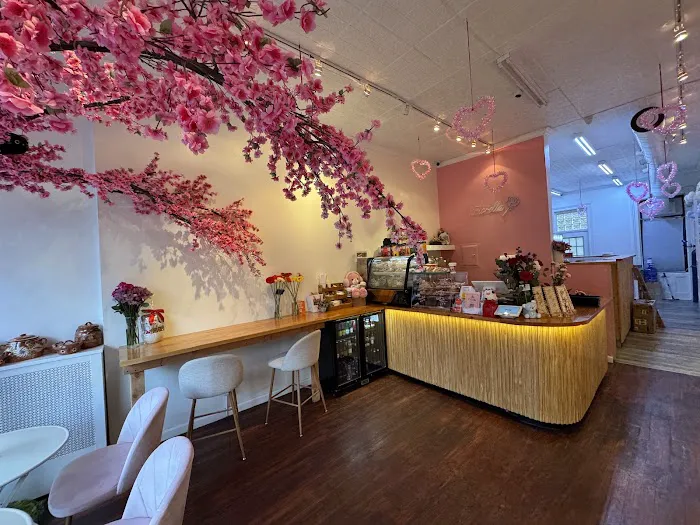 Fiorella Coffee & Flower Shop Picture 6