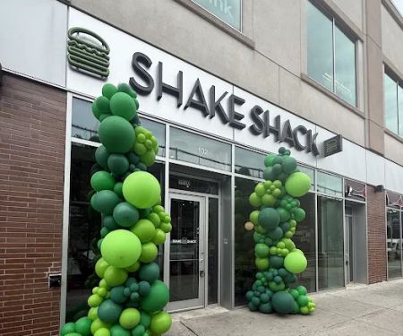 Shake Shack Broadway Plaza Riverdale
