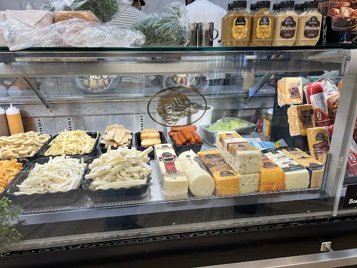 FLAVOR TASTE TASTY DELI Picture 1