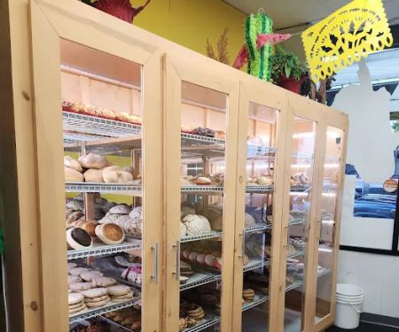 Azteca Bakery