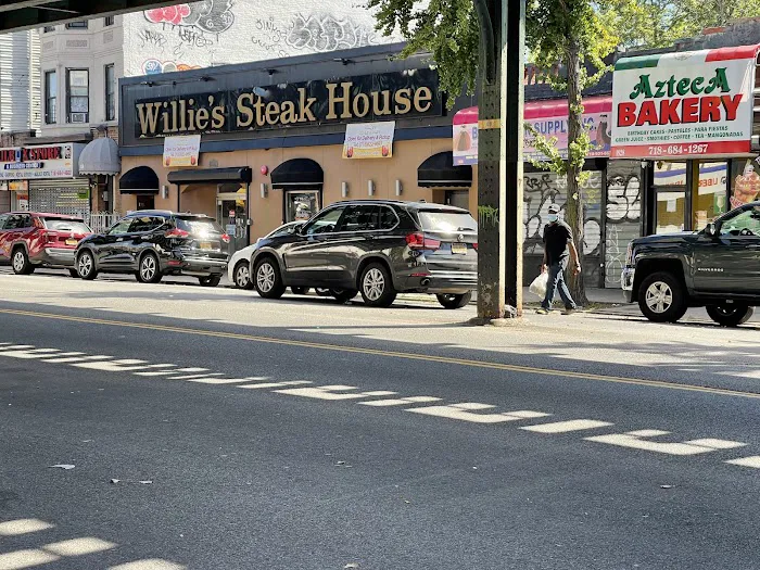 Willie's Steak House Picture 3