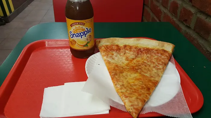 St. Lawrence D.V. Pizza Picture 1