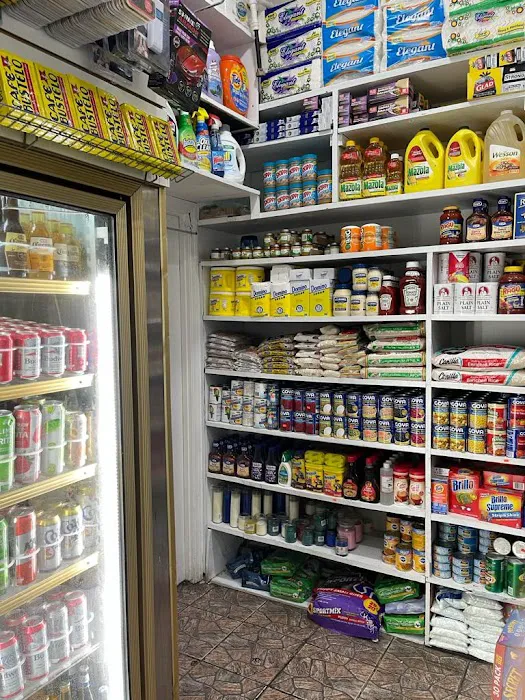 Johnny's Deli Grocery LLC Picture 6