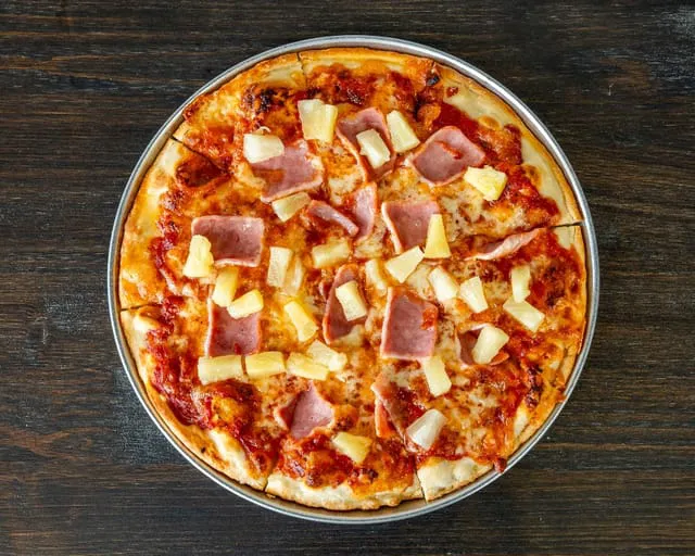 Singas Famous Pizza Picture 5