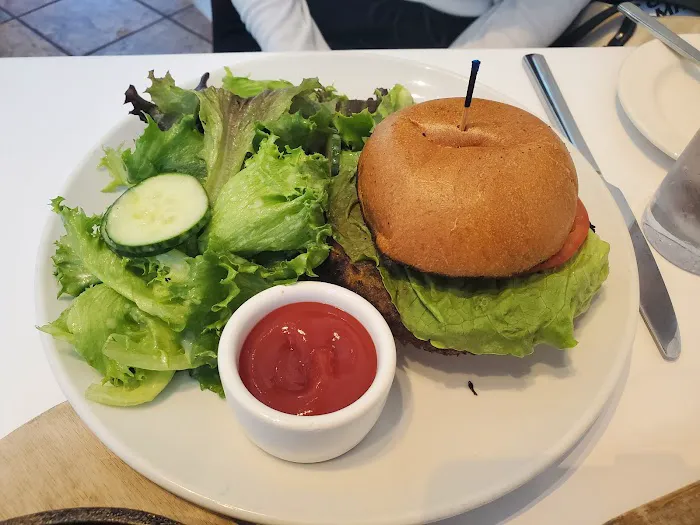 Hudson Garden Grill Picture 7