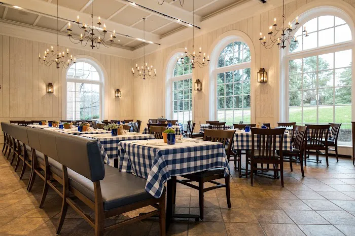 Hudson Garden Grill Picture 4