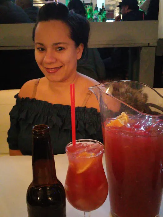 Isla Cafe Picture 10