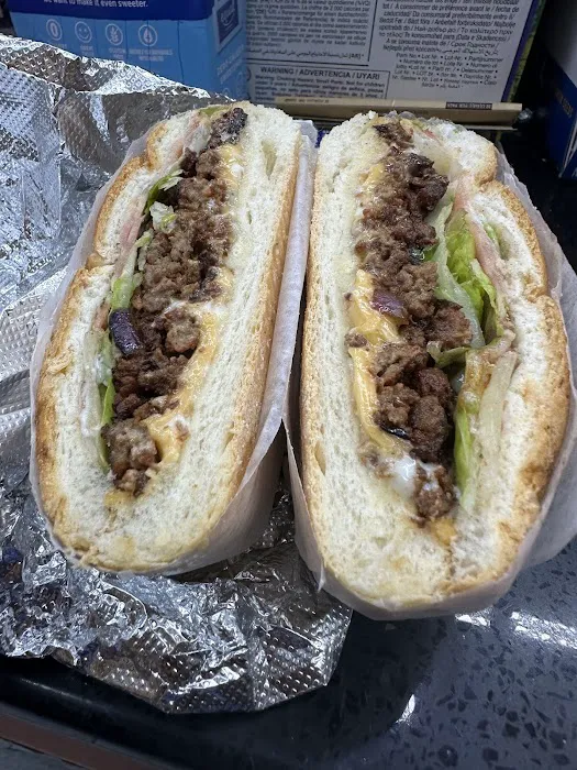 Avocado Gourmet Deli Picture 3