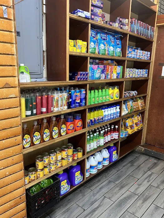 Avocado Gourmet Deli Picture 1